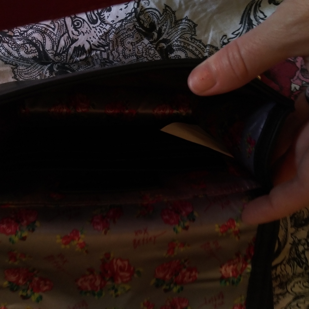 Betsey Johnson evening bag! - Picture 4 of 4